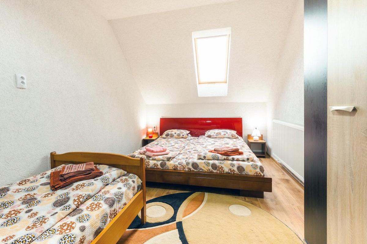 Eross Kulcsoshaz Villa Lazarea Bagian luar foto