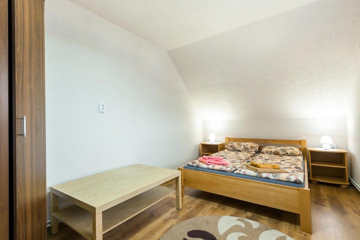 Eross Kulcsoshaz Villa Lazarea Bagian luar foto