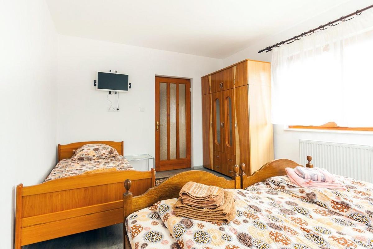 Eross Kulcsoshaz Villa Lazarea Bagian luar foto