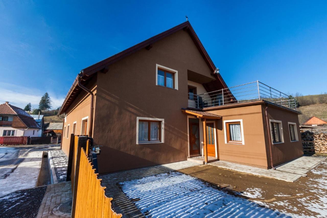 Eross Kulcsoshaz Villa Lazarea Bagian luar foto
