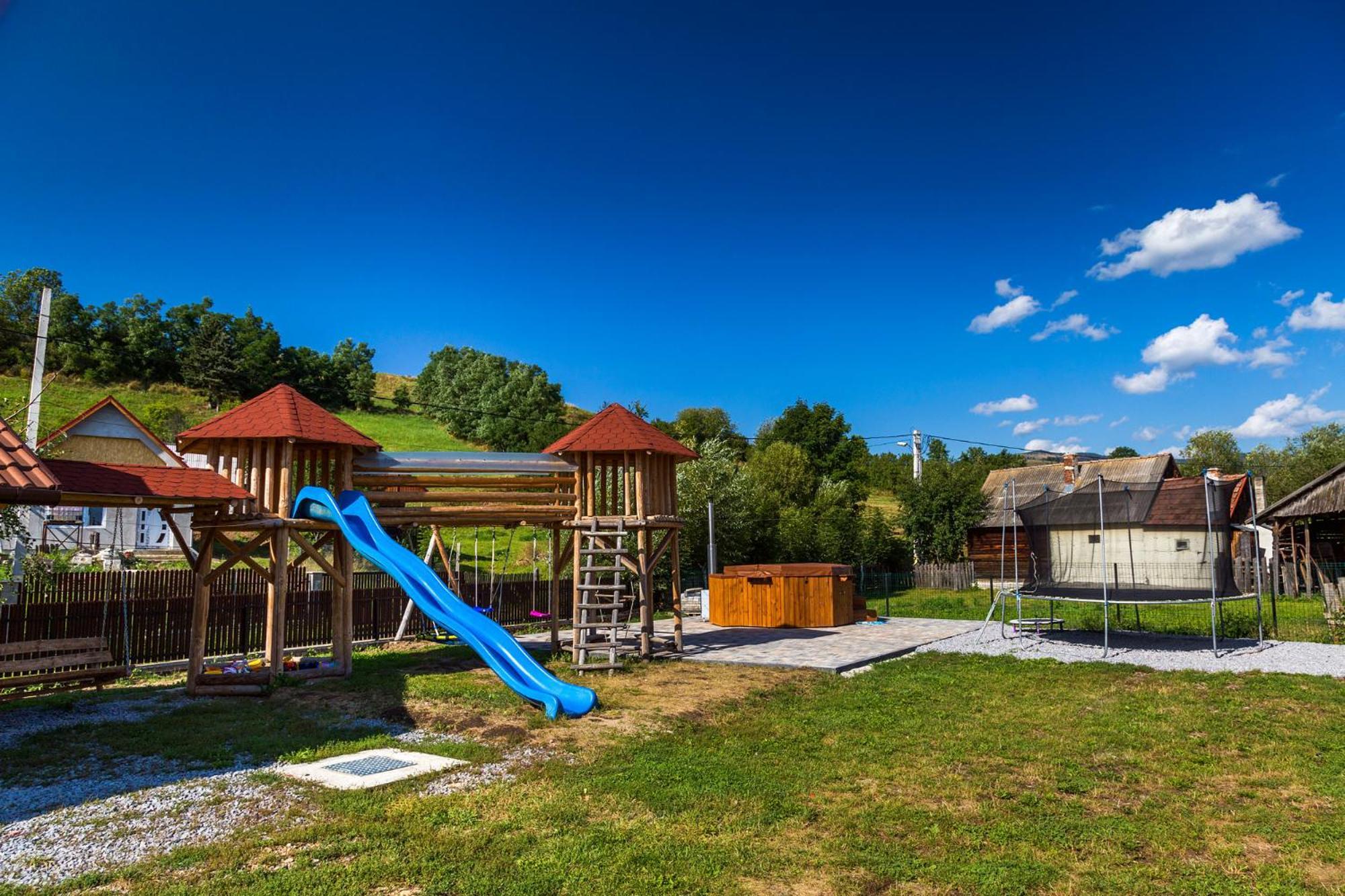 Eross Kulcsoshaz Villa Lazarea Bagian luar foto