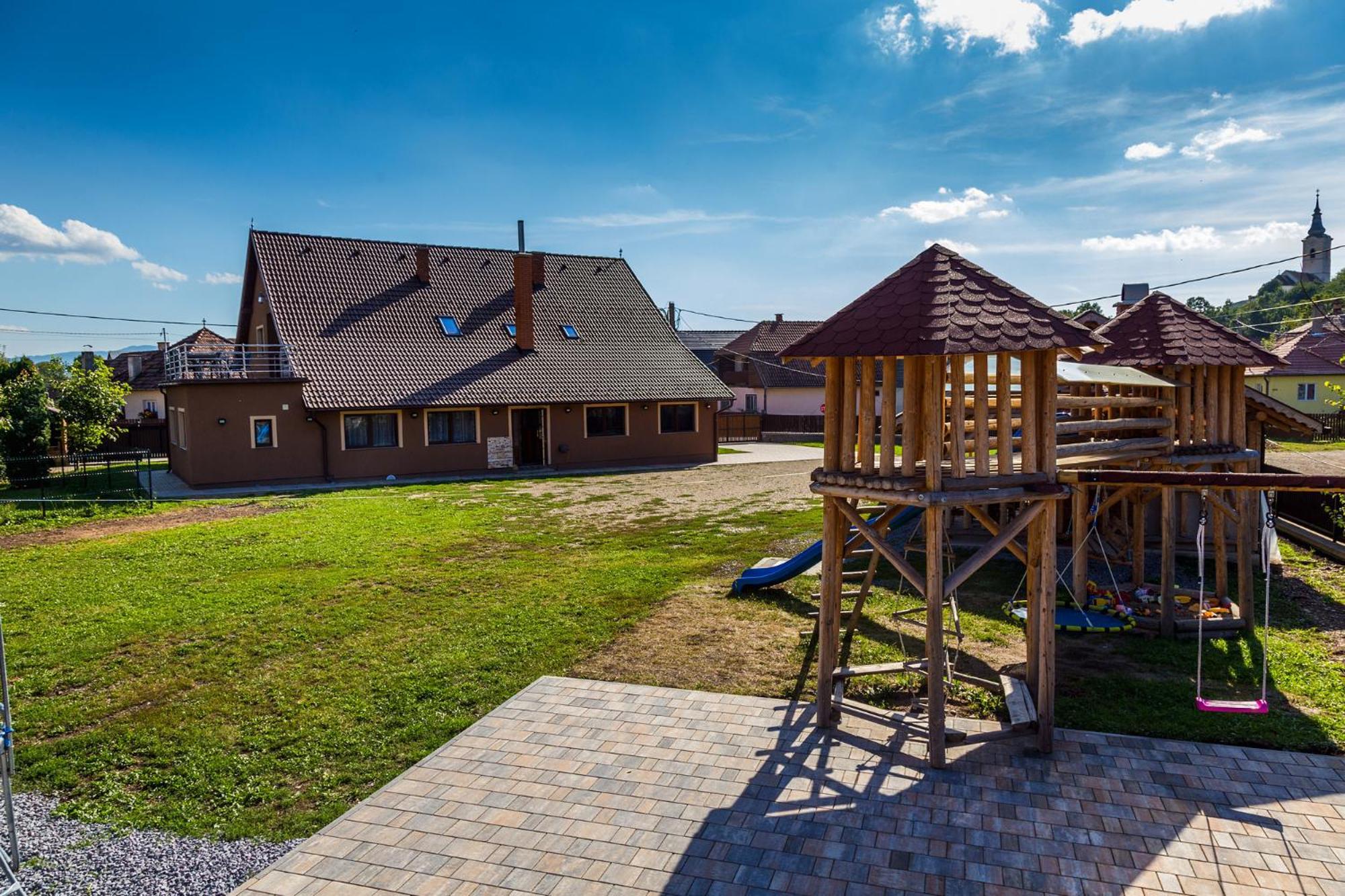 Eross Kulcsoshaz Villa Lazarea Bagian luar foto