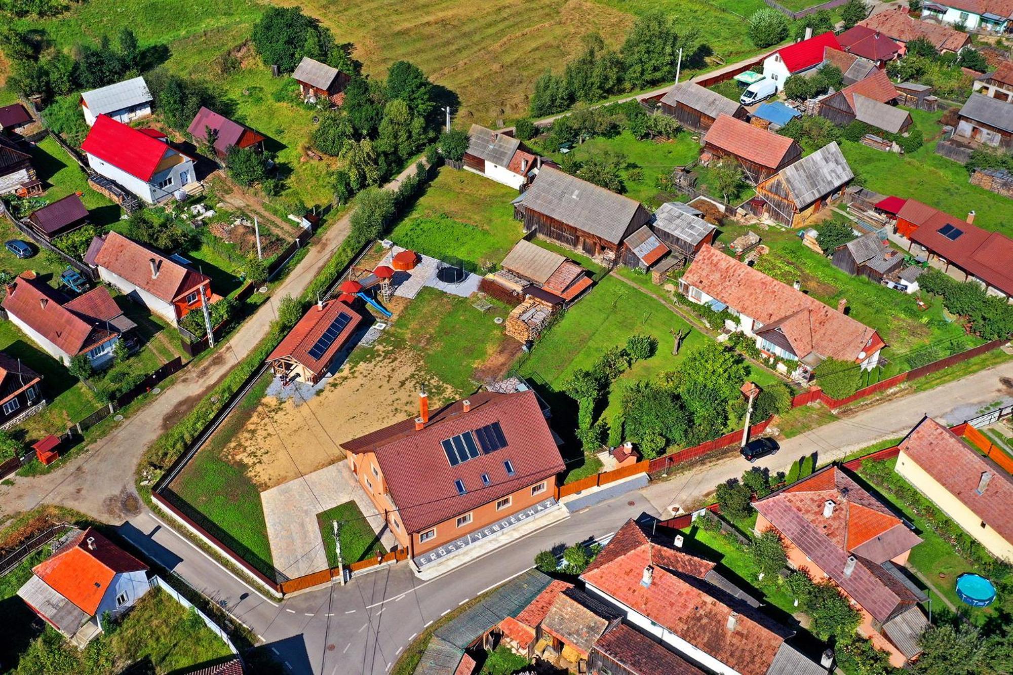 Eross Kulcsoshaz Villa Lazarea Bagian luar foto