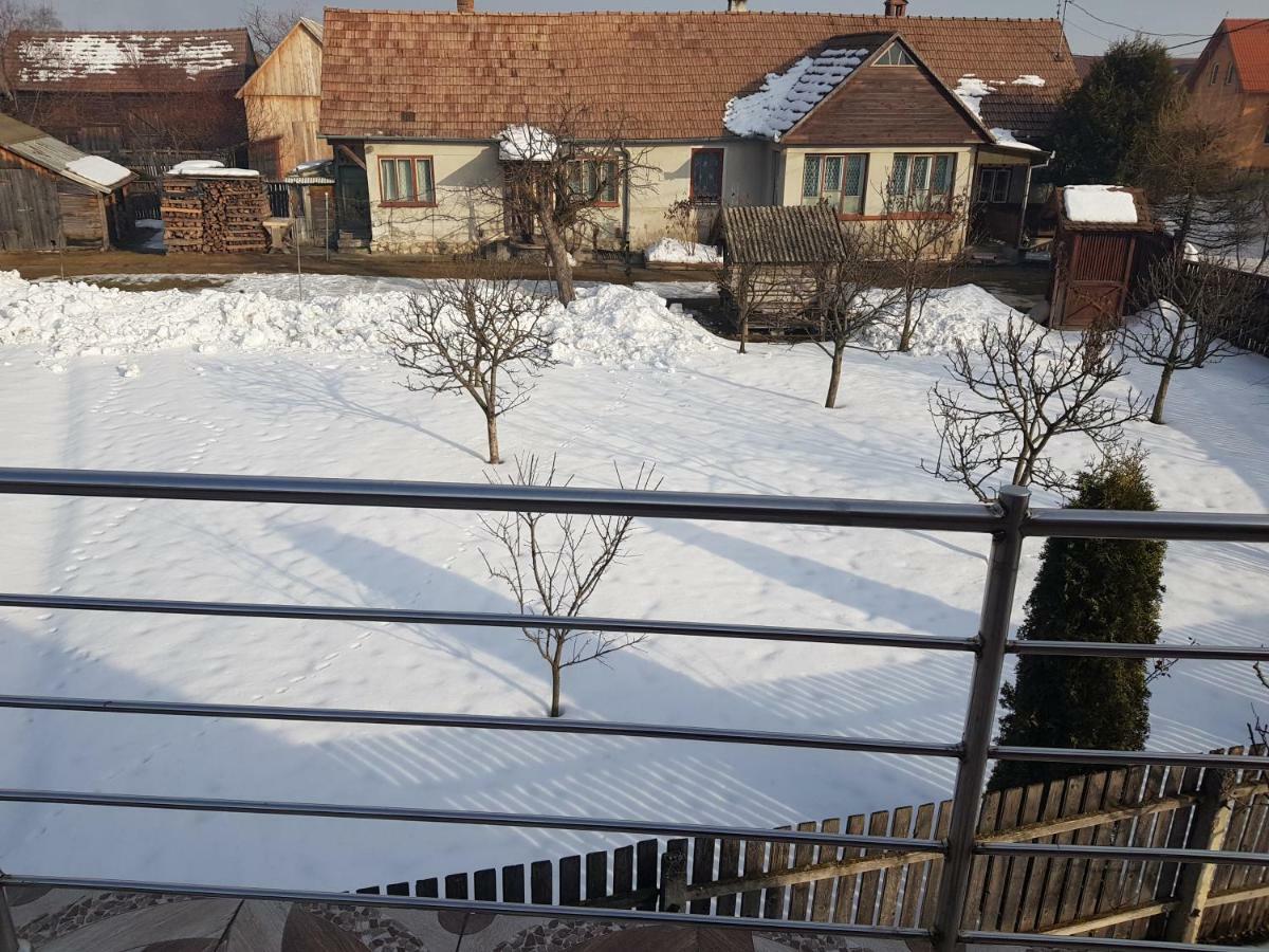 Eross Kulcsoshaz Villa Lazarea Bagian luar foto